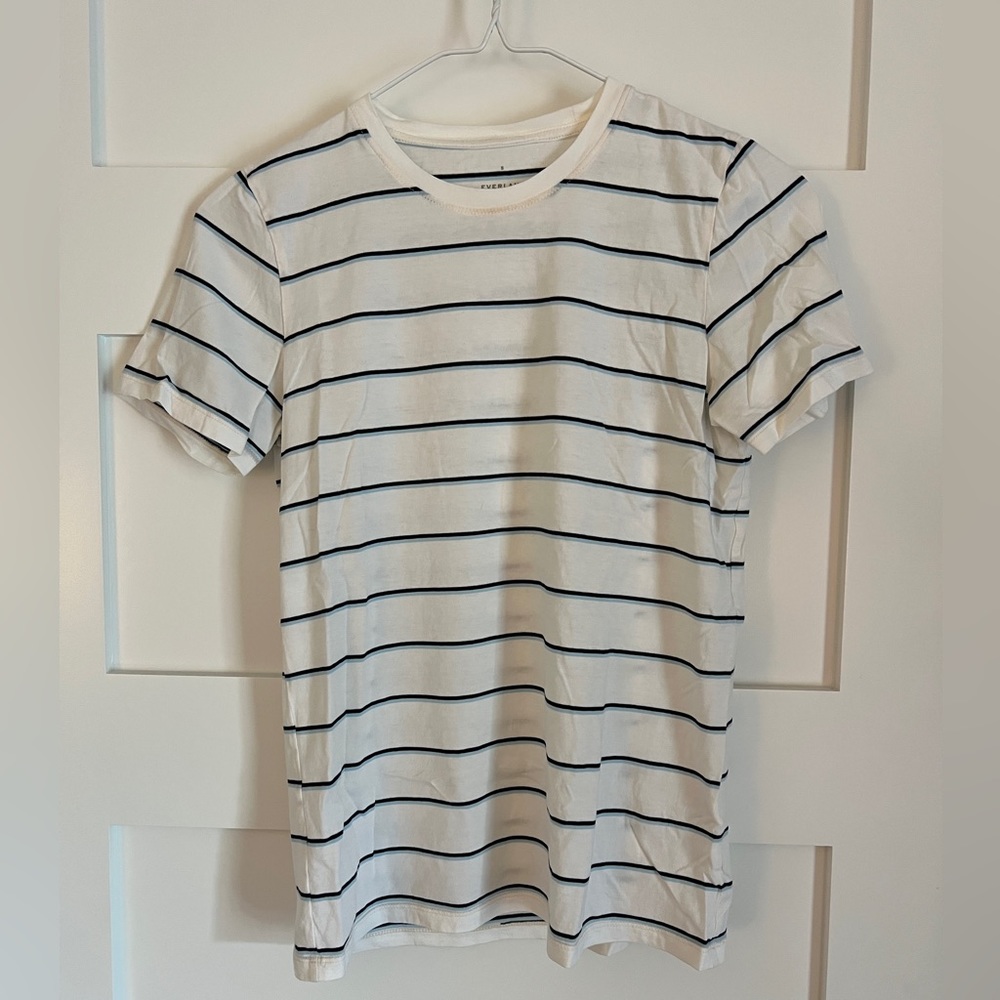 NWOT Everlane blue and white striped t shirt size small